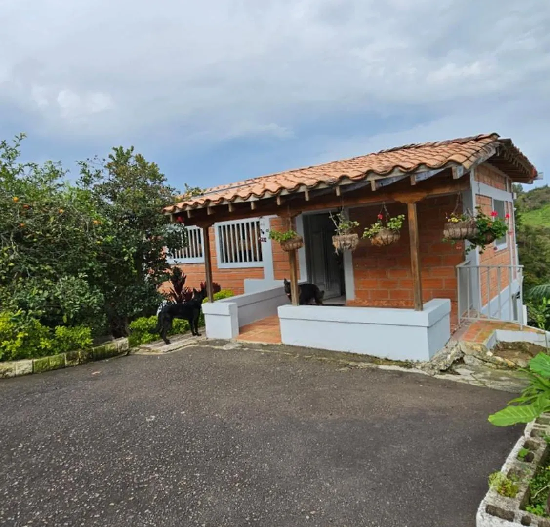 Casa Campestre, Guarne-Aeropuerto Jose Maria Cordova Villa