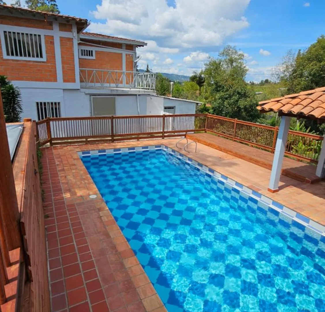 Casa Campestre, Guarne-Aeropuerto Jose Maria Cordova Villa
